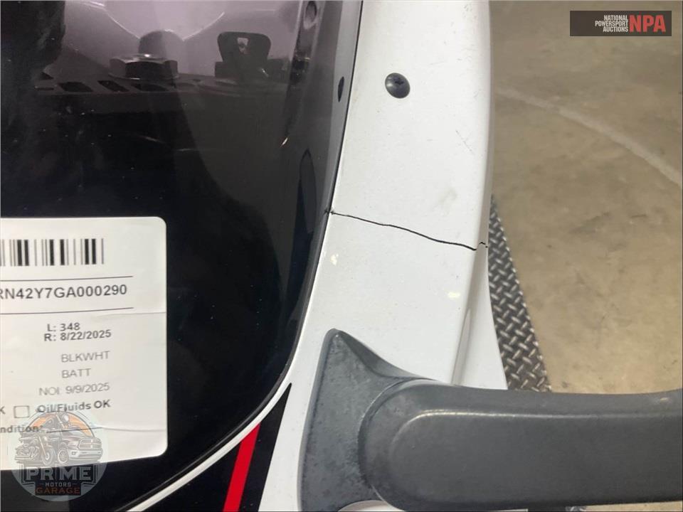 2016 Yamaha YZF-R1S — фото 16