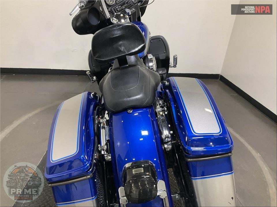 2009 Harley-Davidson FLHTCU ULTRA CLASSIC ELECTRA GLIDE — фото 36