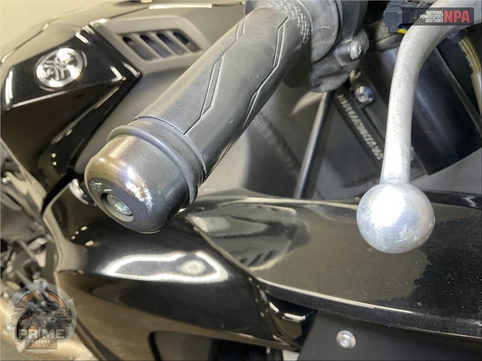 2021 Yamaha YZF-R1 — фото 36