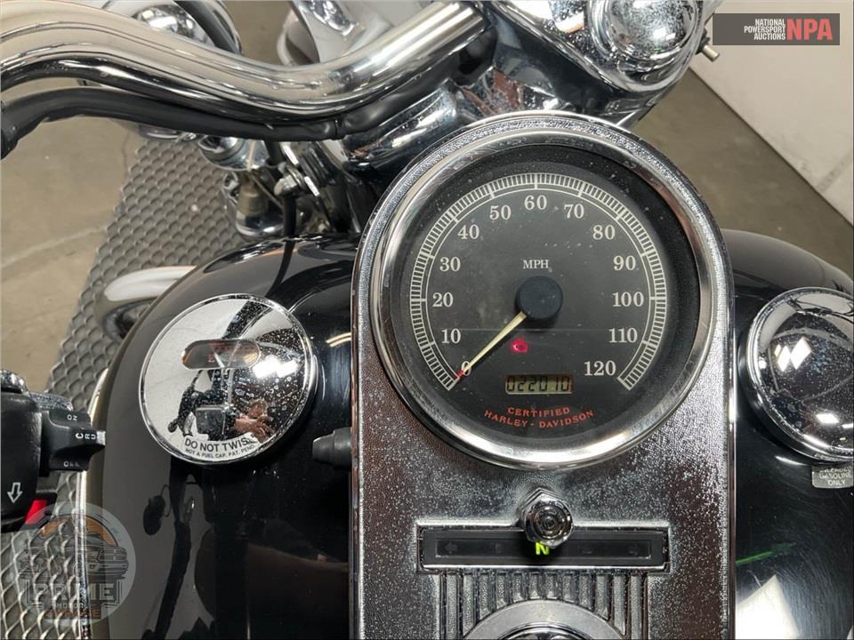 2002 Harley-Davidson FLHRCI ROAD KING CLASSIC — фото 5