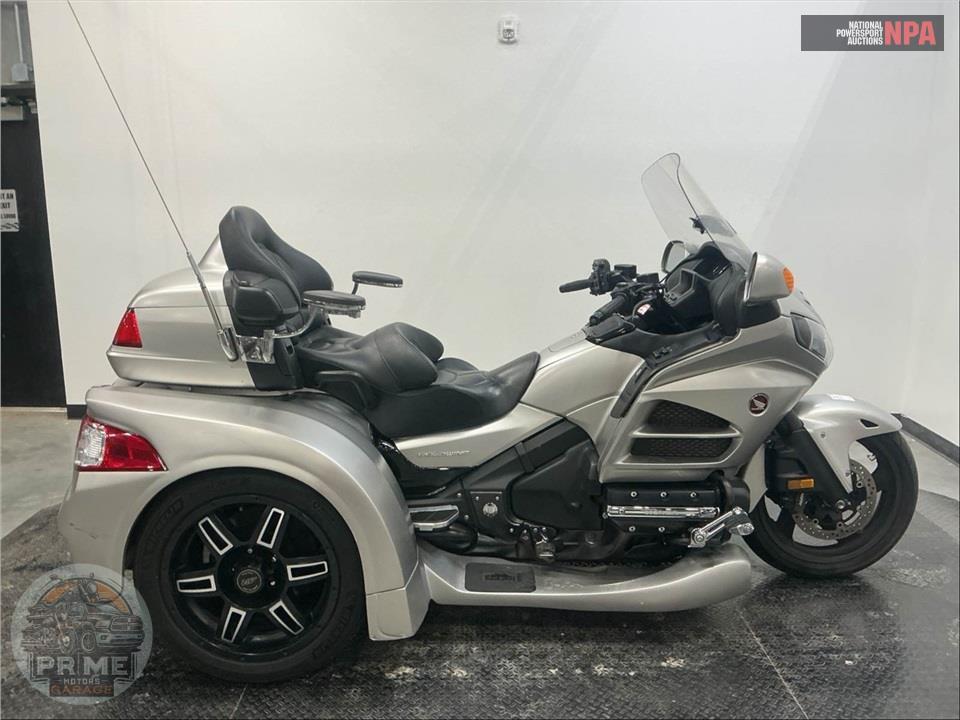 2016 Honda GL18HPMG GOLDWING — фото 6