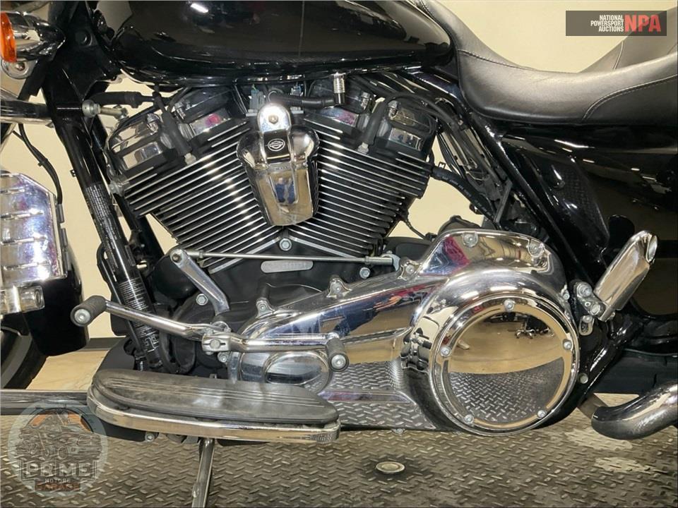 2019 Harley-Davidson FLHX STREET GLIDE — фото 7
