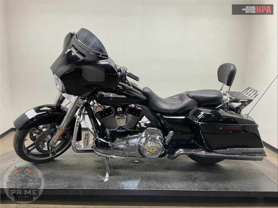 2016 Harley-Davidson FLHX STREET GLIDE — фото 3