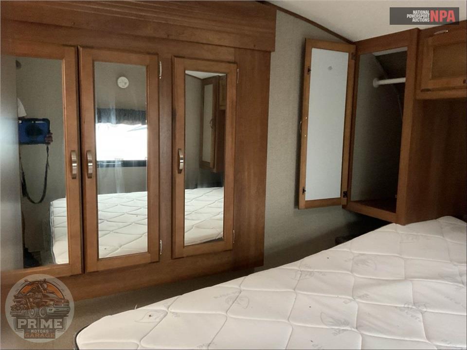 2018 Keystone Rv M-253 FWRE SPRINGDALE FIFTH WHEEL SERIES — фото 14