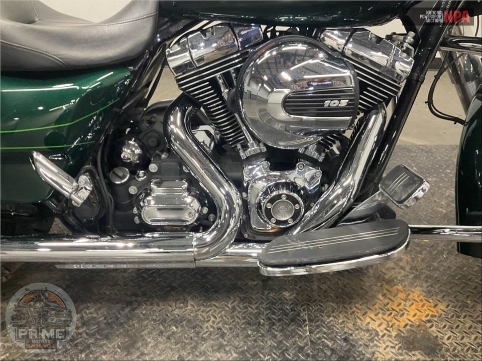 2015 Harley-Davidson FLHXS STREET GLIDE SPECIAL — фото 6
