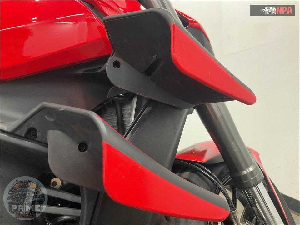 2024 Ducati STREETFIGHTER V4 — фото 15