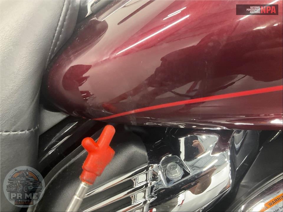 2017 Harley-Davidson FLHTK ULTRA LIMITED — фото 14