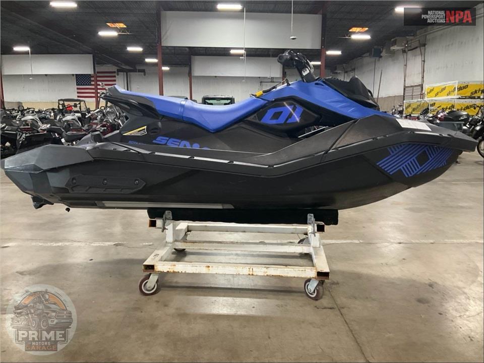 2023 SEADOO/BRP SPARK 3UP TRIXX