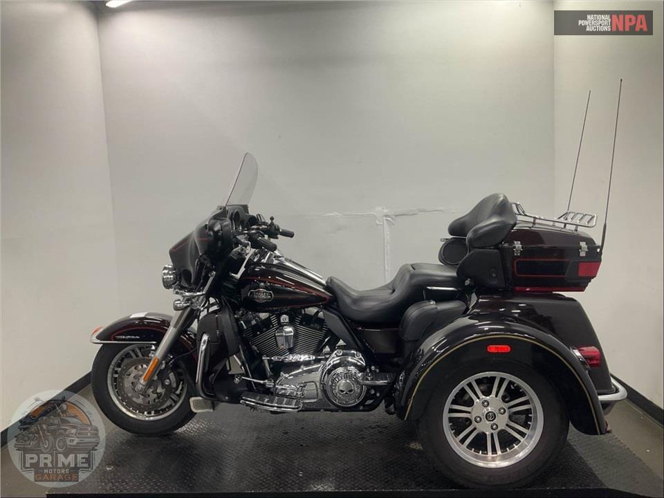 2011 Harley-Davidson FLHTCUTG TRIGLIDE UL CLSC — фото 3