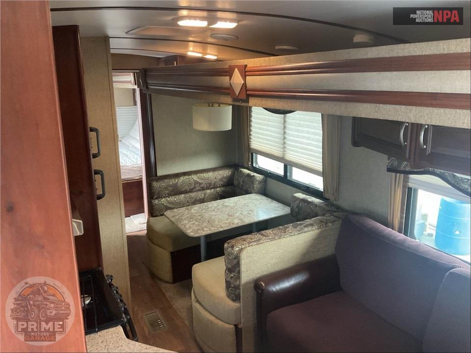 2016 Keystone Rv M-324 CG - OUTBACK SUPER-LITE TOY HAULER SERIES — фото 6