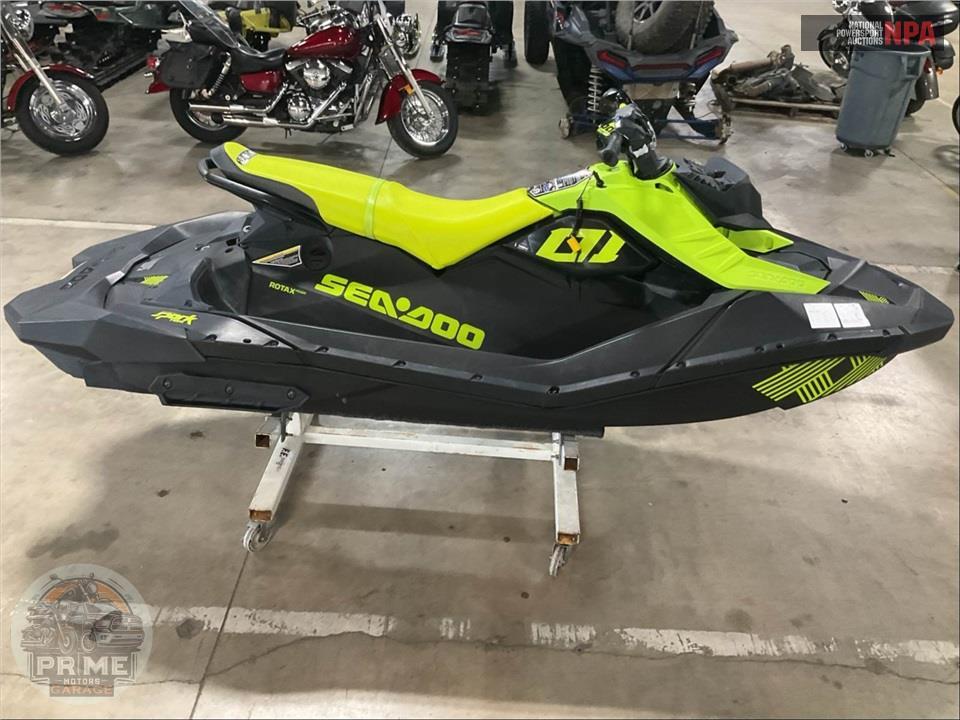 2023 SEADOO/BRP SPARK 3UP TRIXX
