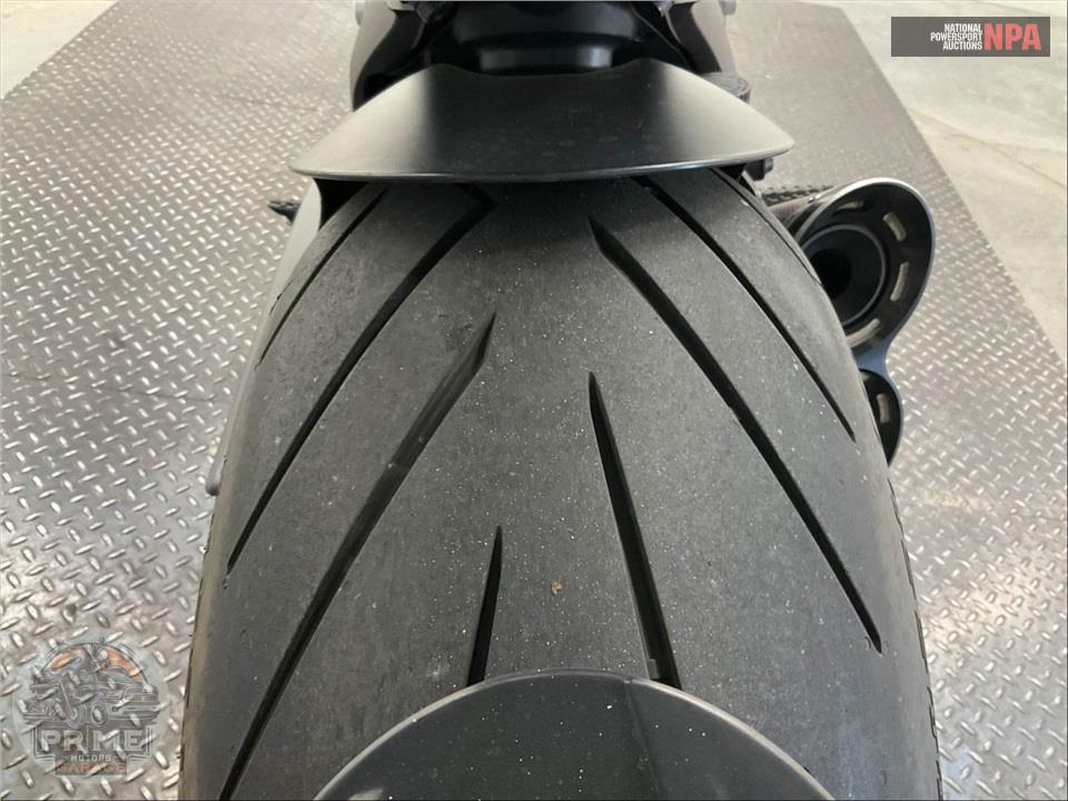 2015 Ducati DIAVEL CARBON WHITE — фото 16
