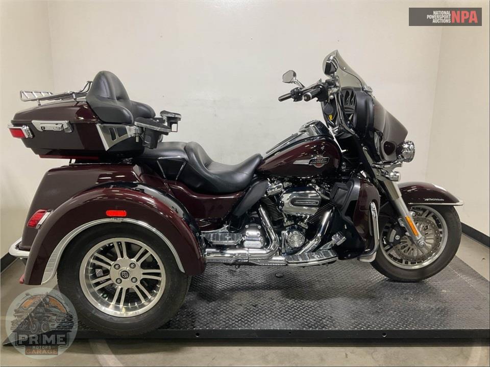 2022 Harley-Davidson FLHTCUTG TRI GLIDE ULTRA CLASSIC — фото 1