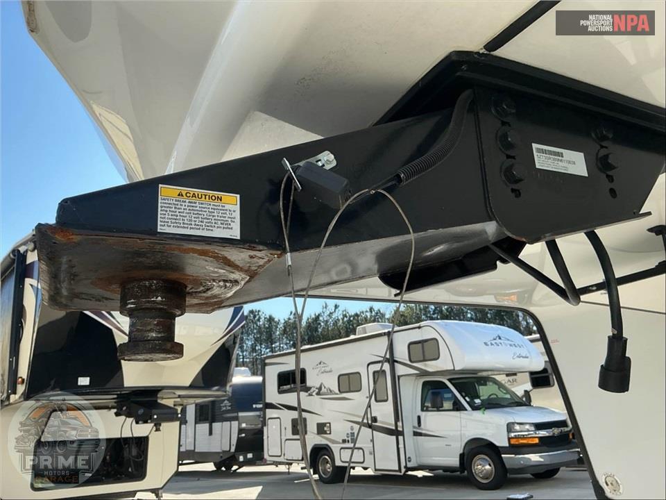 2022 Sabre By Forest River M-38DBQ - FIFTH WHEEL SERIES — фото 50
