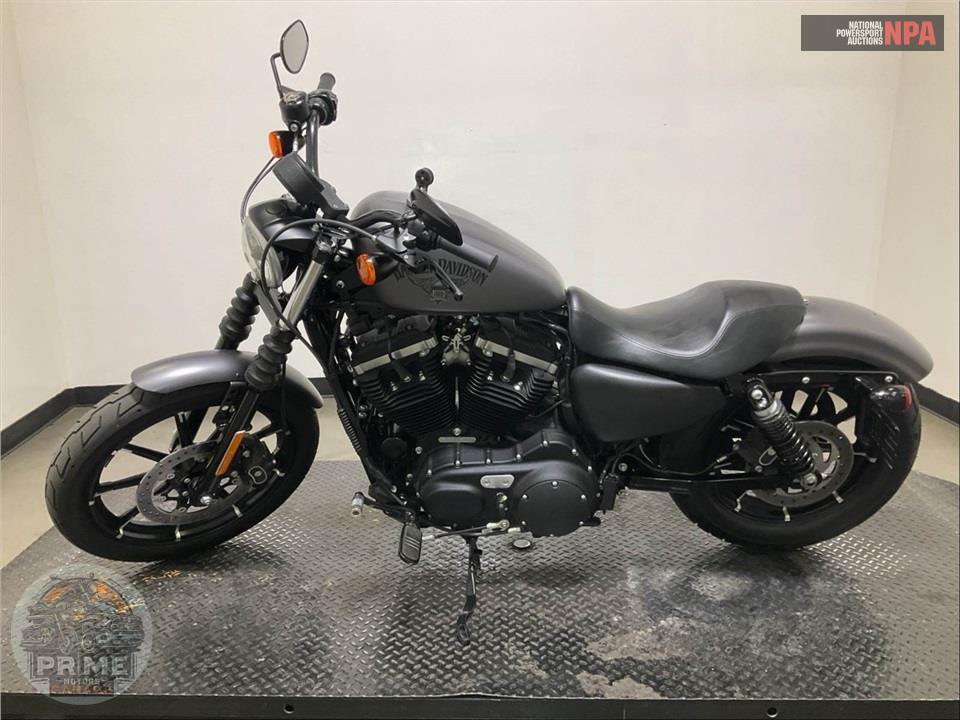 2017 Harley-Davidson XL883N IRON — фото 3