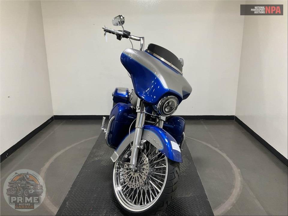 2009 Harley-Davidson FLHTCU ULTRA CLASSIC ELECTRA GLIDE — фото 2