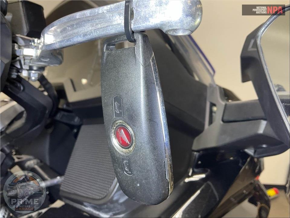 2019 Honda GL1800D GOLDWING TOUR DCT (BLACK) — фото 13