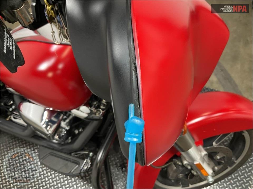 2018 Harley-Davidson FLHX STREET GLIDE — фото 15
