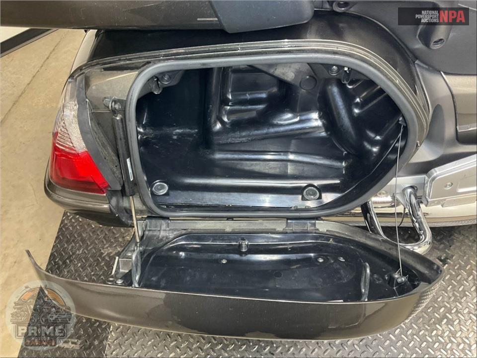 2010 Honda GL1800HPMA GOLDWING — фото 20