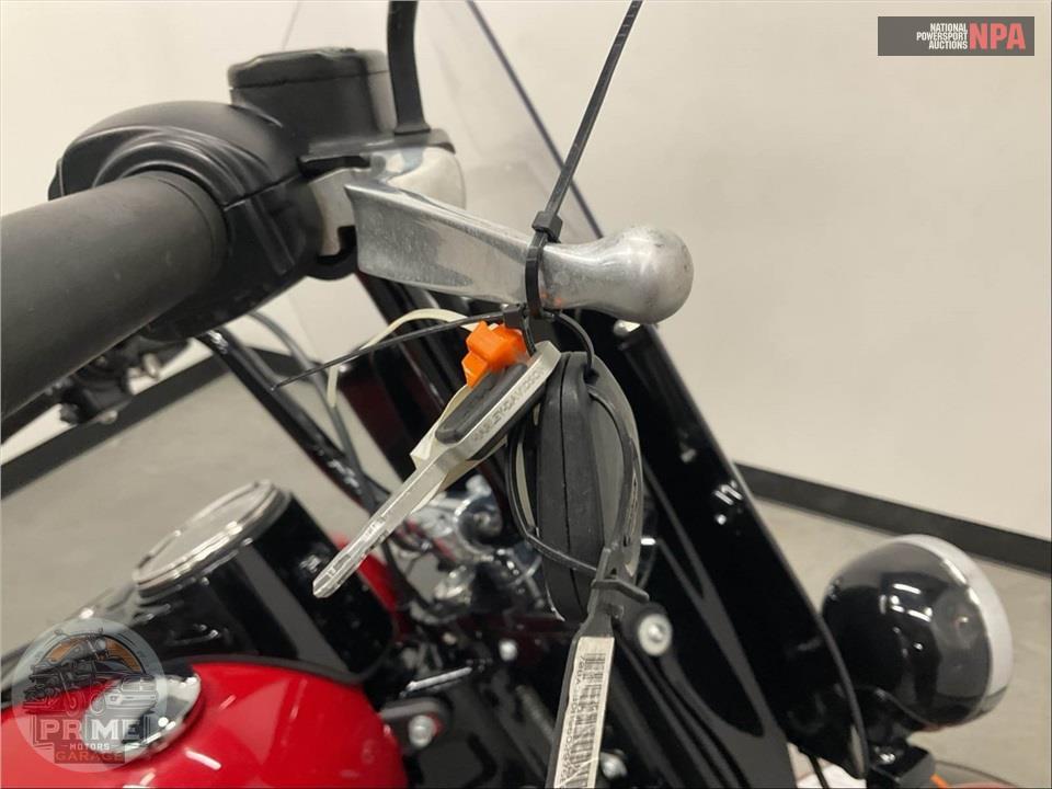 2022 Harley-Davidson FLHCS HERITAGE CLASSIC — фото 12