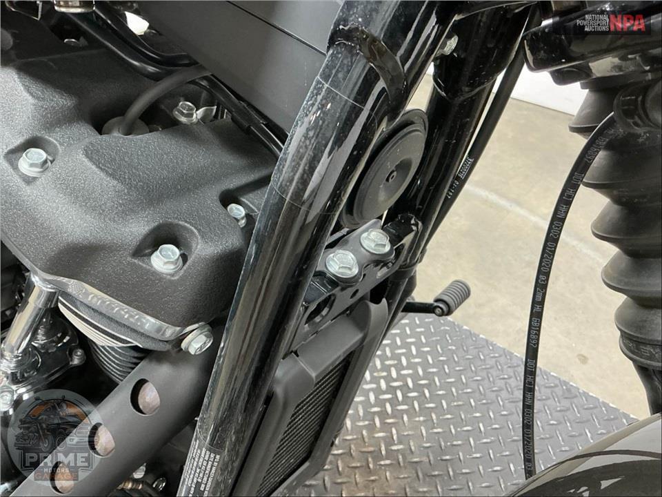 2020 Harley-Davidson FXBB STREET BOB — фото 12