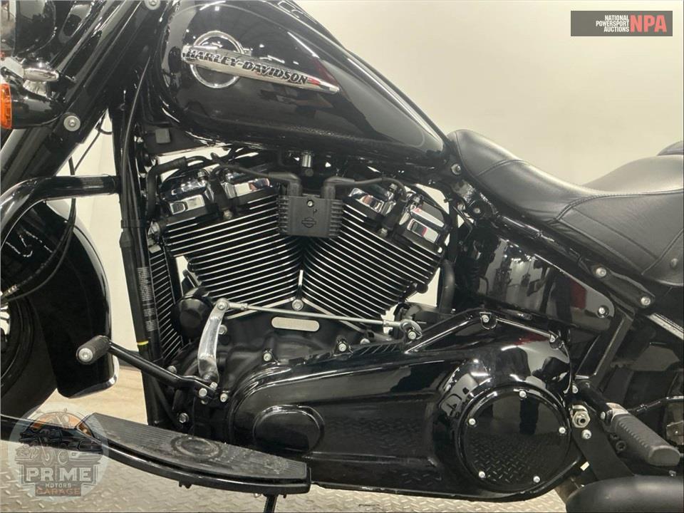 2019 Harley-Davidson FLHC HERITAGE CLASSIC — фото 7