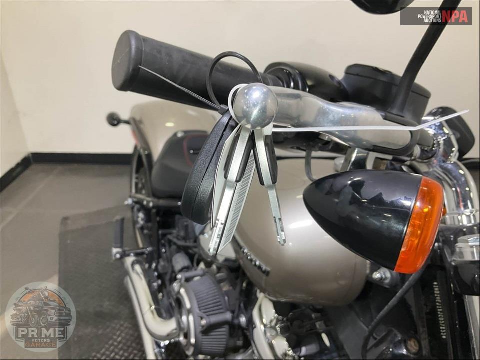 2018 Harley-Davidson FXBR BREAKOUT — фото 12