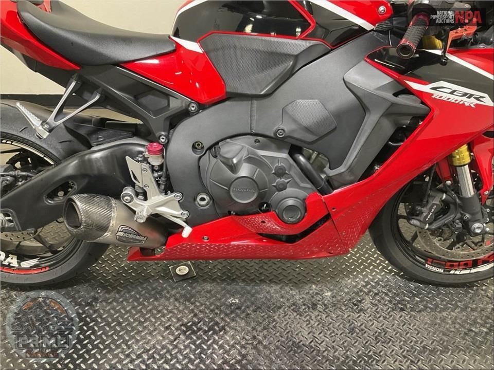 2017 Honda CBR1000RRH — фото 6