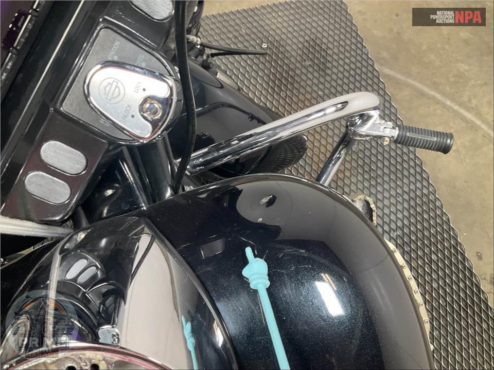2013 Harley-Davidson FLHX STREET GLIDE — фото 21