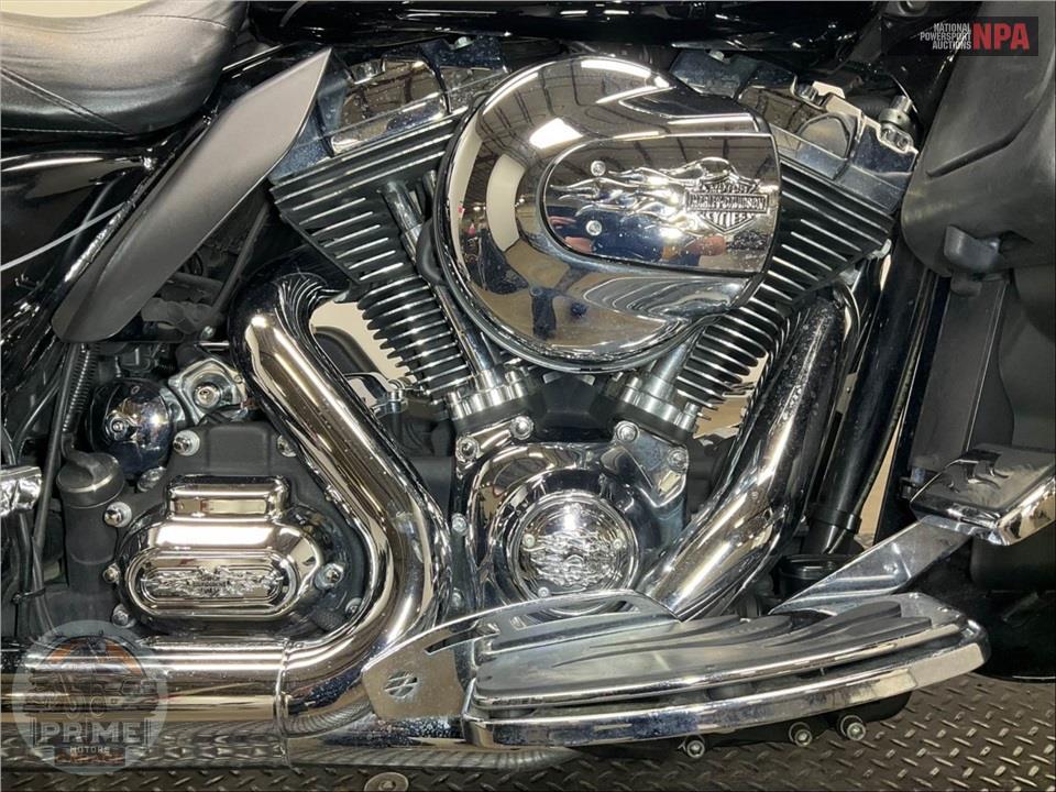 2014 Harley-Davidson FLHTK ELECTRA GLIDE ULTRA LIMITED — фото 6