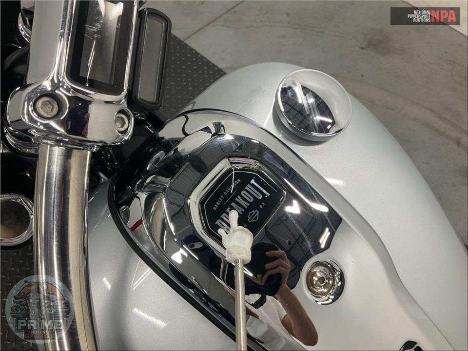 2023 Harley-Davidson FXBR BREAKOUT 117 — фото 15