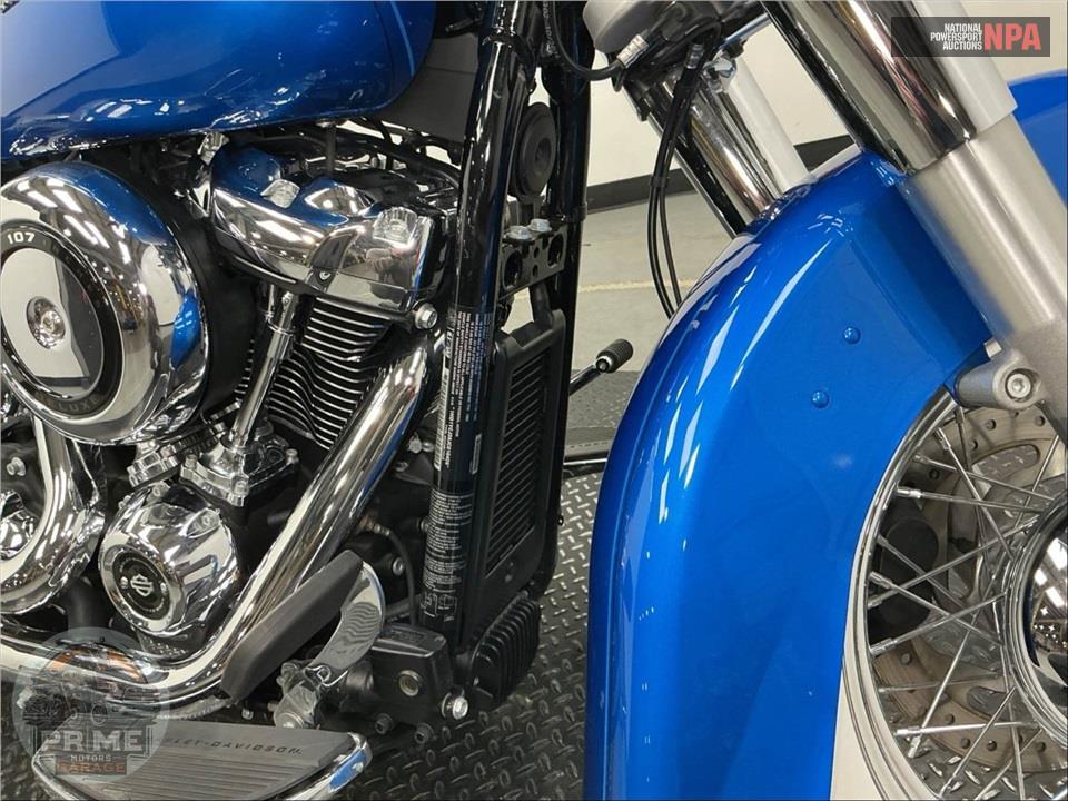 2018 Harley-Davidson FLDE DELUXE — фото 11