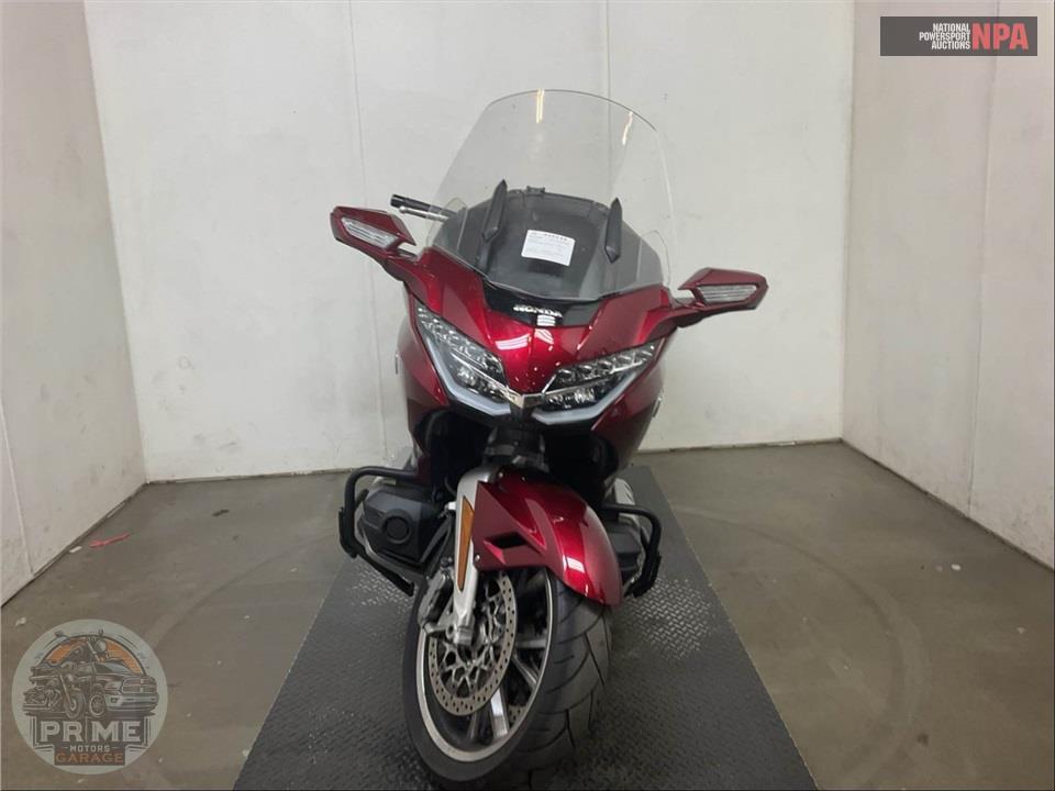 2018 Honda GL1800 GOLDWING TOUR (RED) — фото 2
