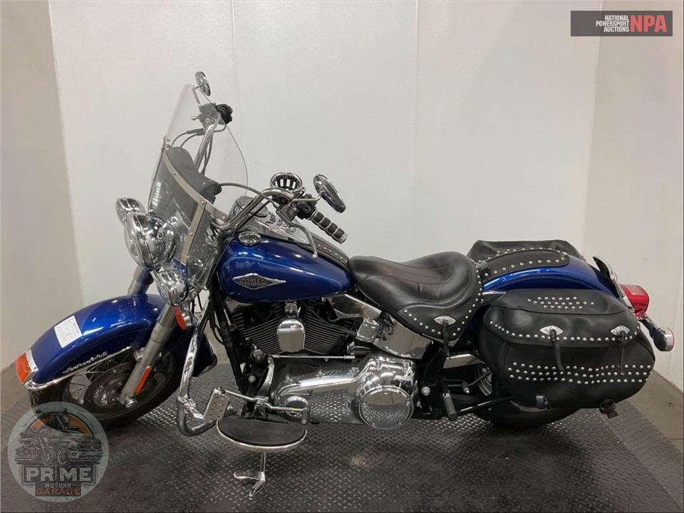 2015 Harley-Davidson FLSTC HERITAGE SOFTAIL CLASSIC — фото 3