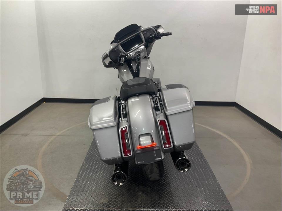 2023 Harley-Davidson FLHXSE CVO STREET GLIDE — фото 4