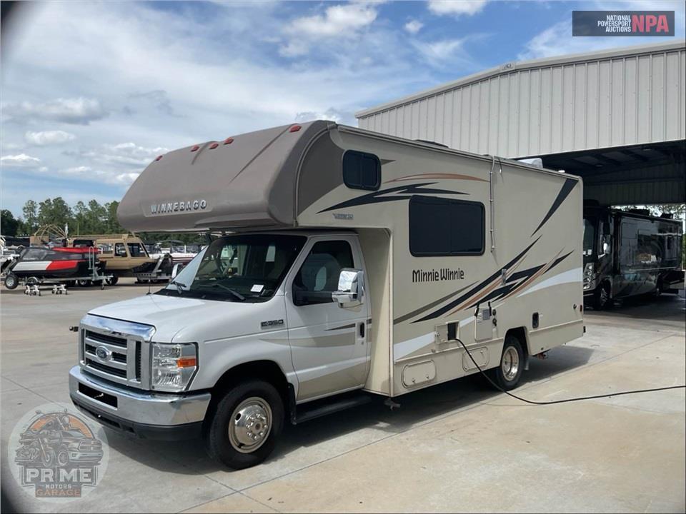 2018 Winnebago M-22R FORD - MINNIE WINNIE SERIES — фото 2