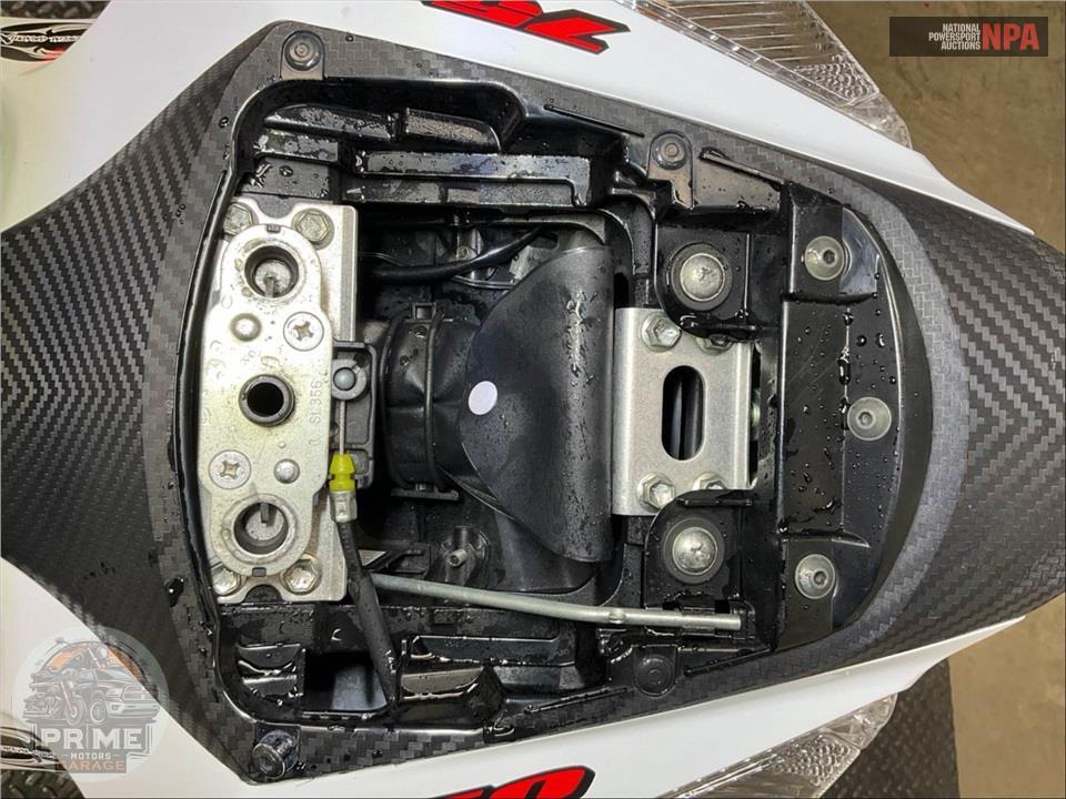 2011 Suzuki GSX-R750L1 — фото 23