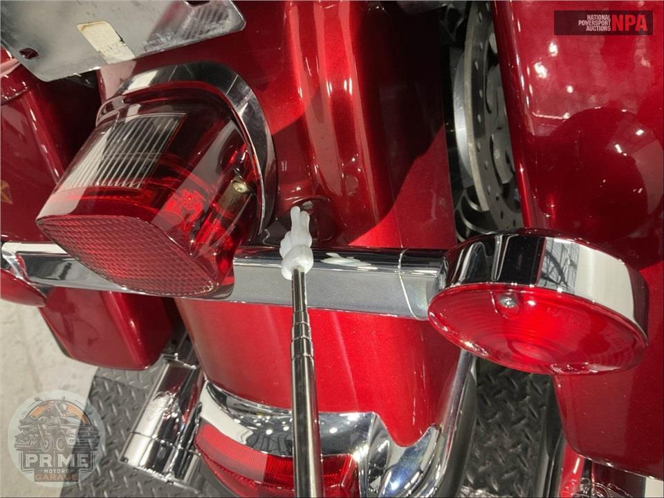 2013 Harley-Davidson FLHTK ELECTRA GLIDE UL LI — фото 20