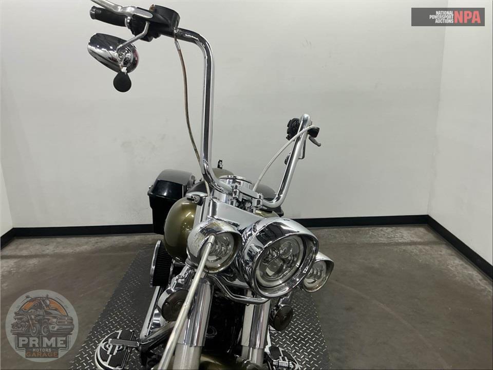 2016 Harley-Davidson FLSTC HERITAGE SOFTAIL CLASSIC — фото 17
