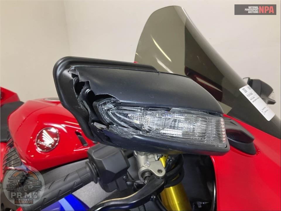 2025 Honda CBR1000RR-R FIREBLADE SP — фото 29
