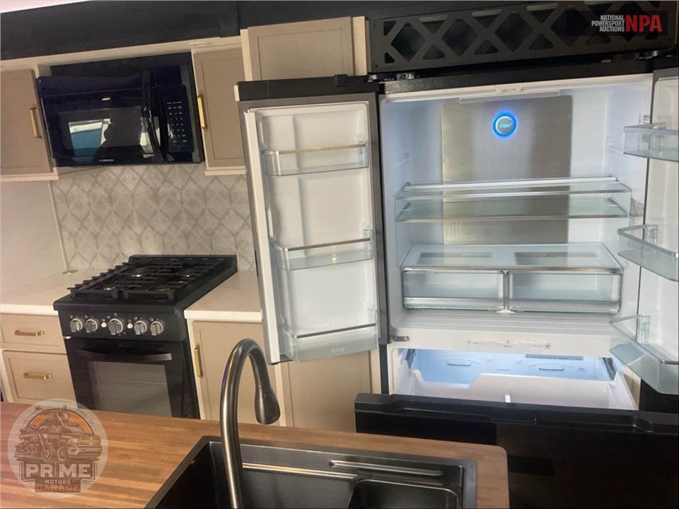 2025 Wildwood By Forest River M-ROOST43 - HERITAGE GLEN FIFTH WHEEL SERIES — фото 26