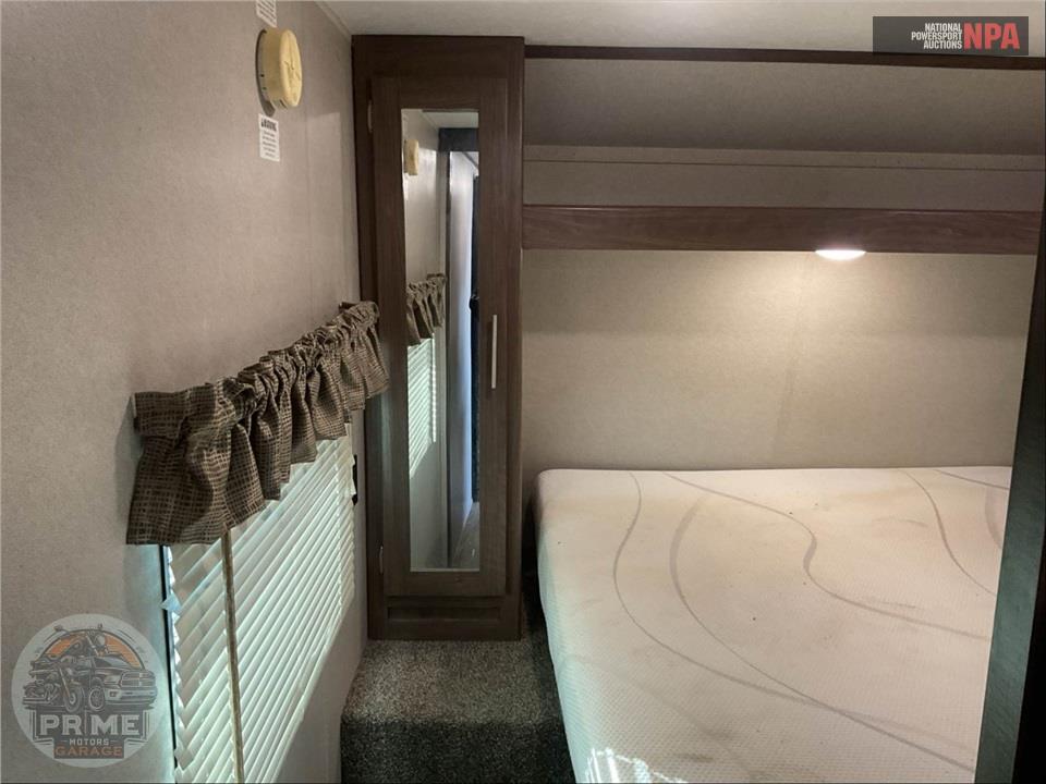 2019 Keystone Rv M-32 BHTS - HIDEOUT LUXURY SERIES — фото 12
