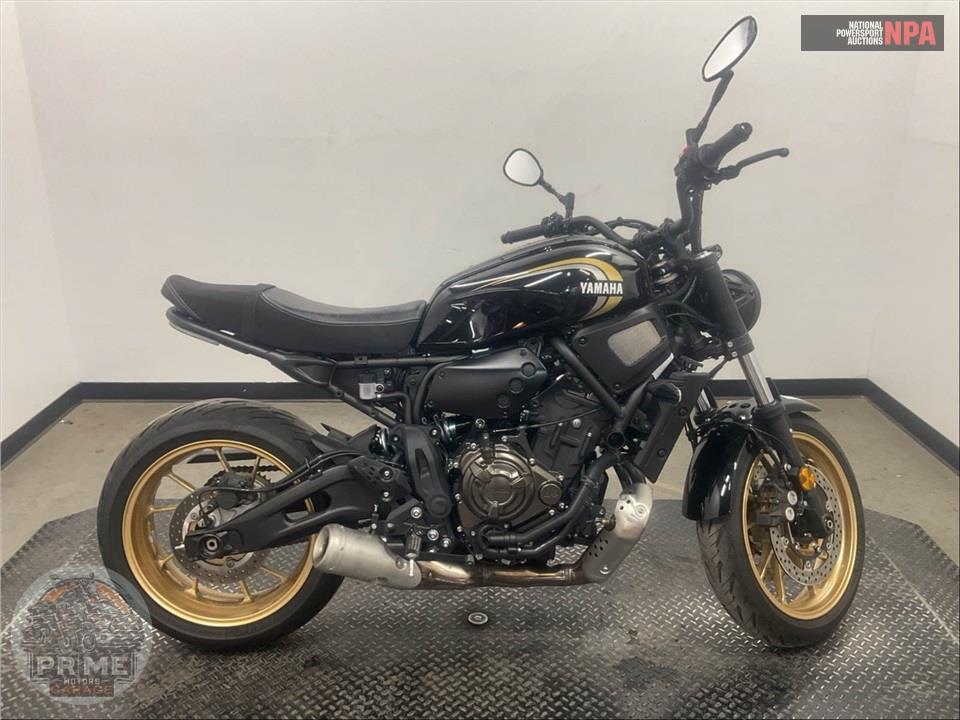 2024 Yamaha XSR700 — фото 1