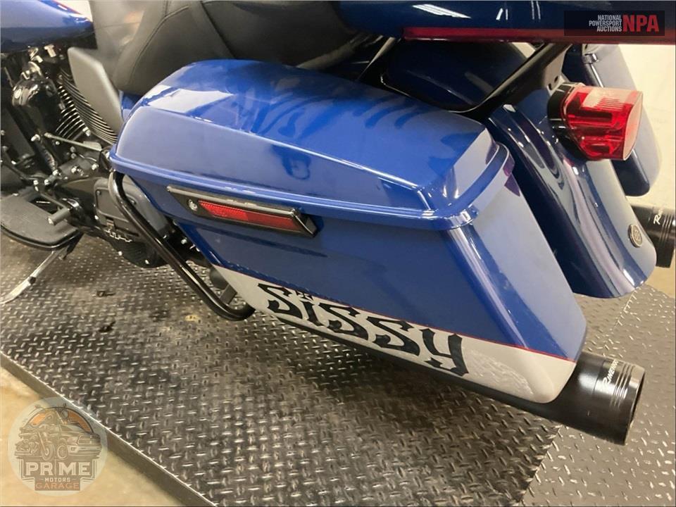 2023 Harley-Davidson FLHTK ELECTRA GLIDE ULTRA LIMITED — фото 23
