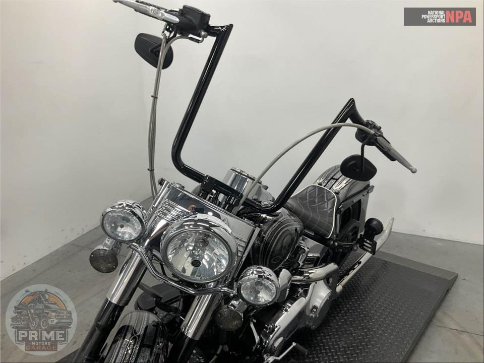 2015 Harley-Davidson FLSTC HERITAGE SOFTAIL CLASSIC — фото 15
