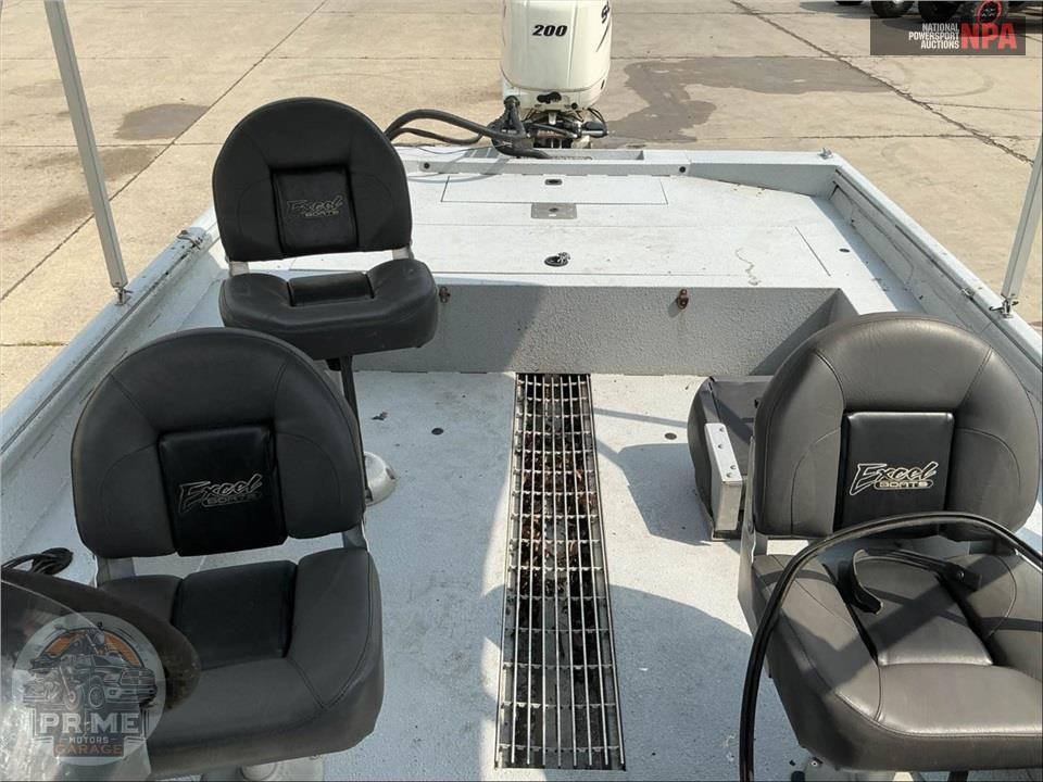 2016 Excel Boat Company 247SC(*) CATFISH PRO SERIES L=24/E=1 200HP SUZ OB — фото 20