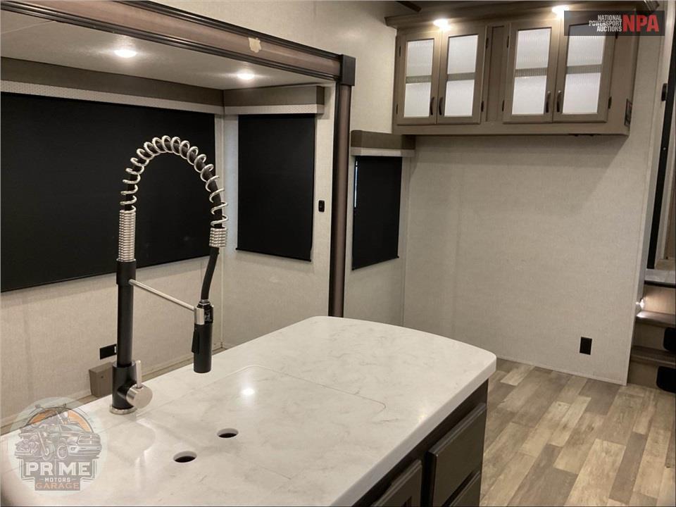 2023 Coachmen By Forest River M-367 BH - CHAPARRAL FIFTH WHEEL SERIES — фото 9