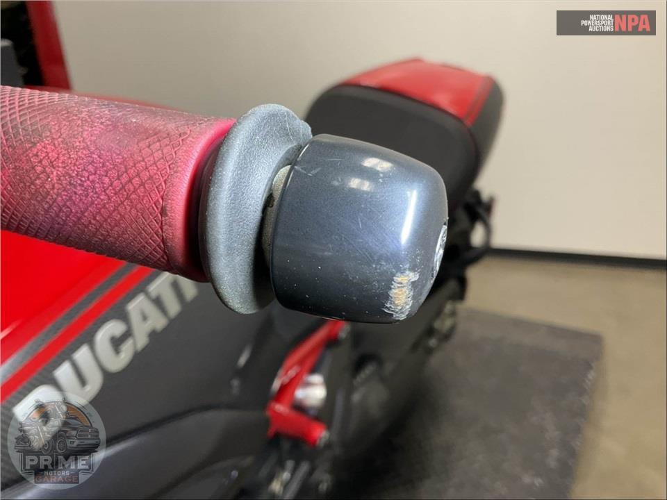 2012 Ducati DIAVEL CARBON — фото 22