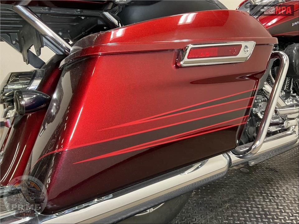 2015 Harley-Davidson FLTRUSE CVO ROAD GLIDE ULTRA — фото 20