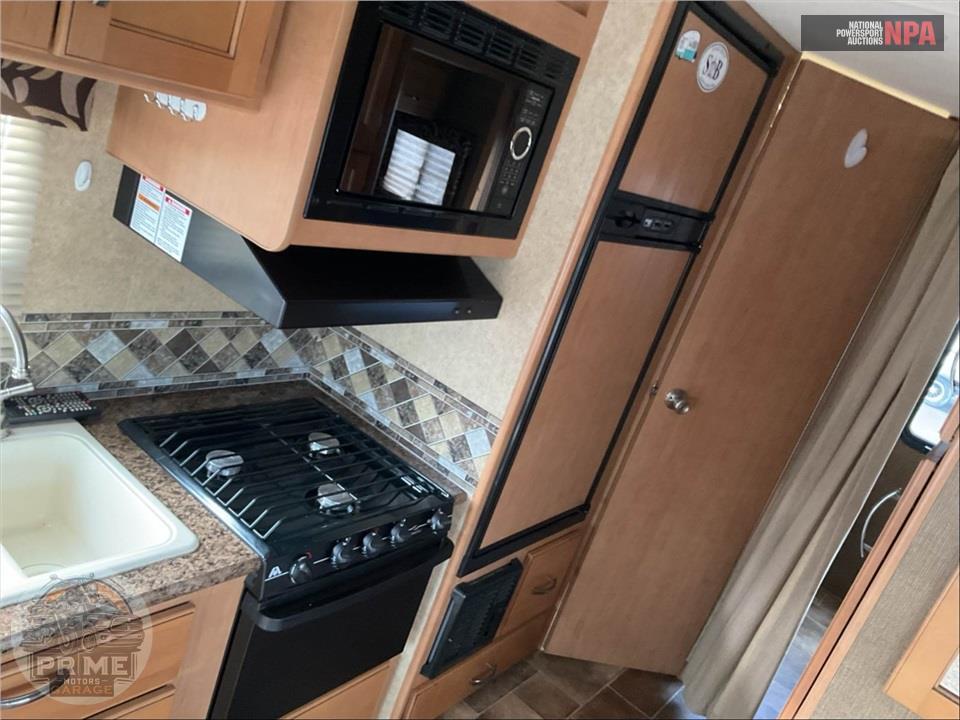 2016 Thor Motor Coach M-22FE E450-V10 - FREEDOM ELITE SERIES — фото 22